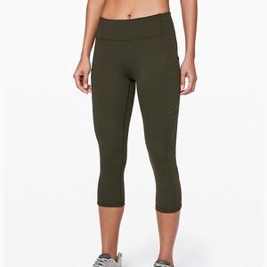 Lululemon Speed up Crop, sz 4